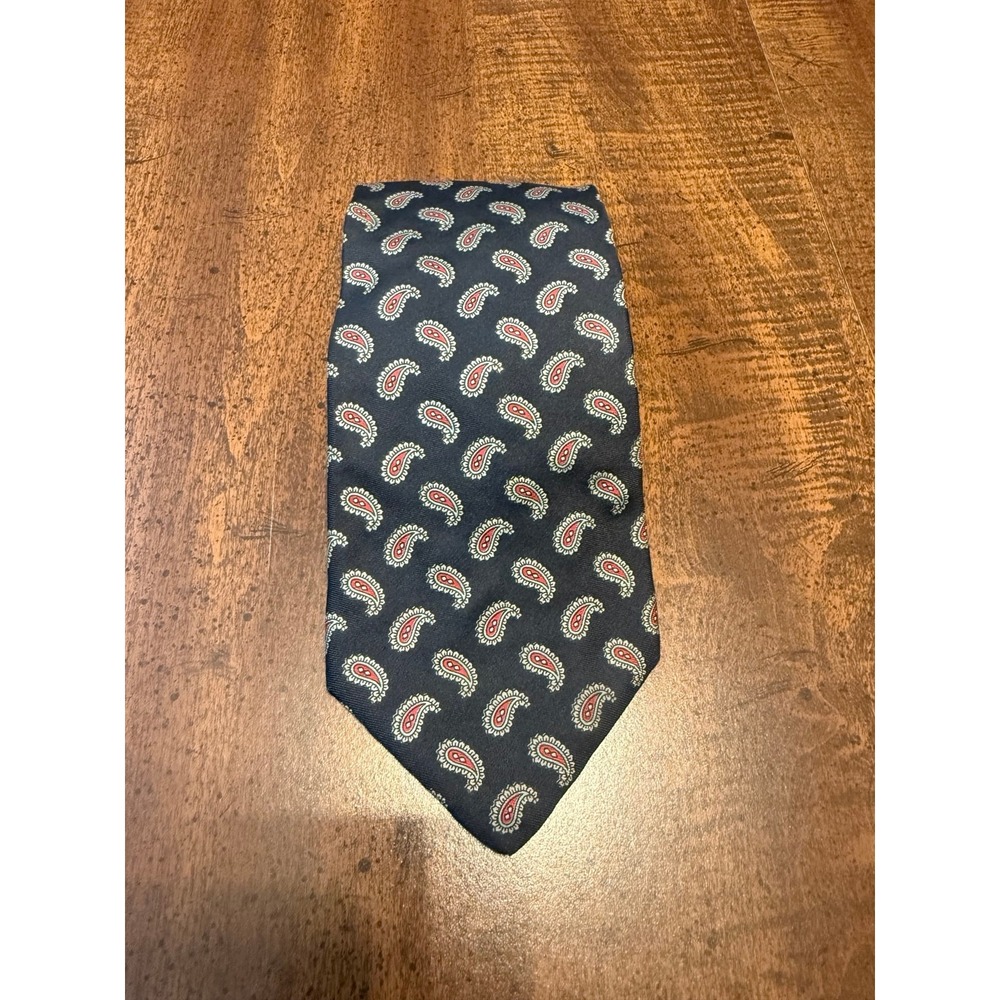 Hastings Bay Men's 100% Silk Tie Navy Red Paisley Handmade USA Vintage